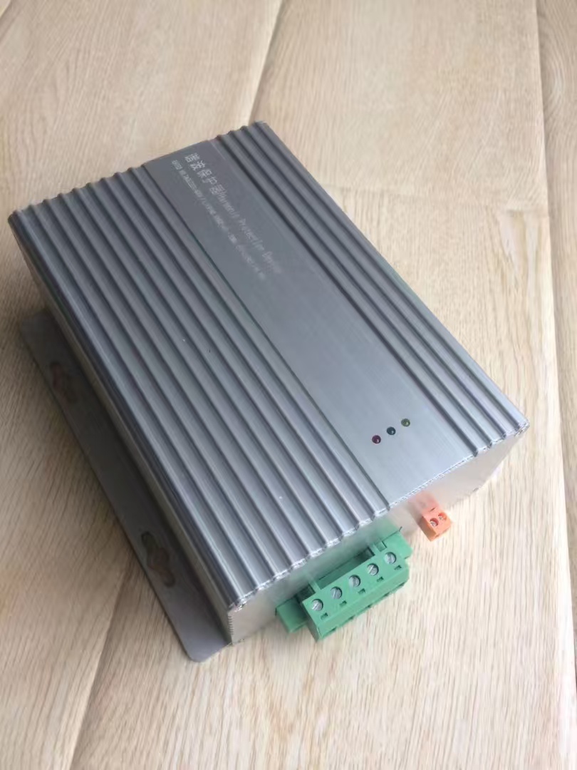 谐波保护消谐装置